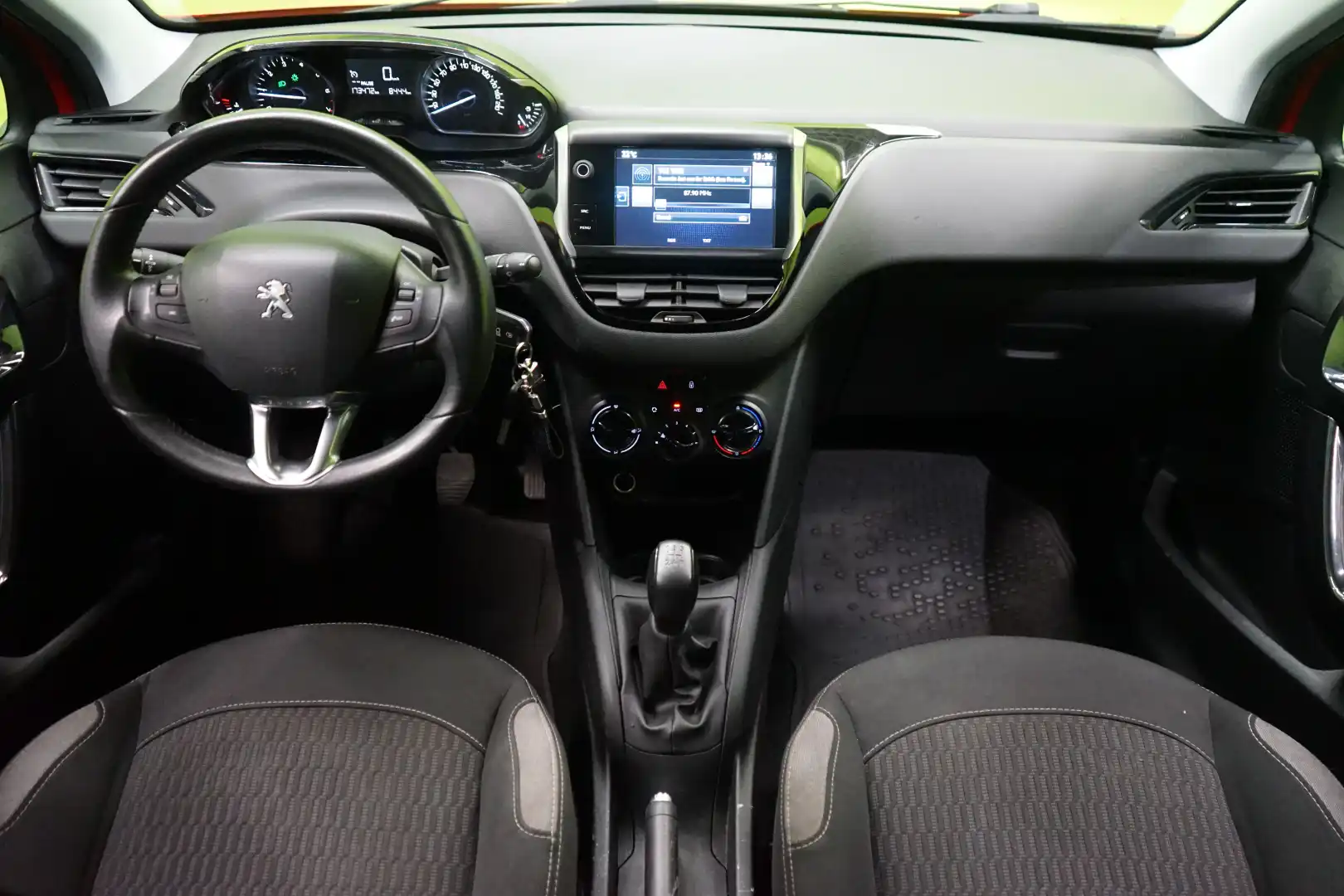 car-image