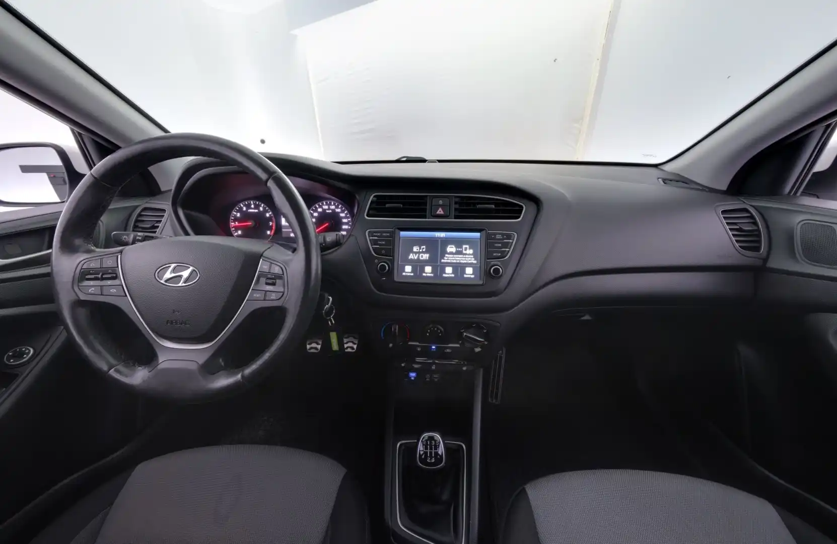 car-image