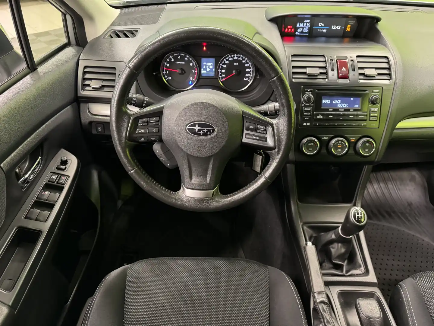 car-image