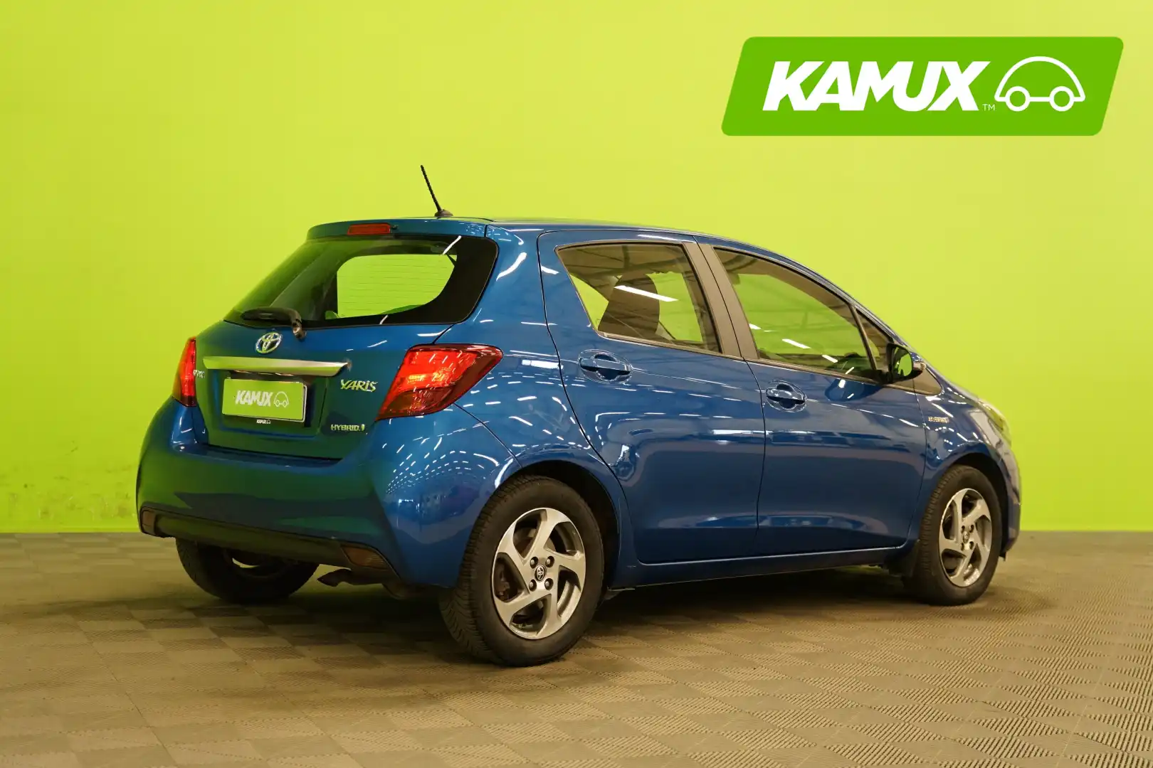 car-image
