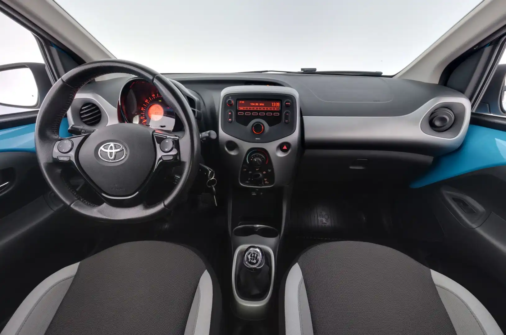 car-image