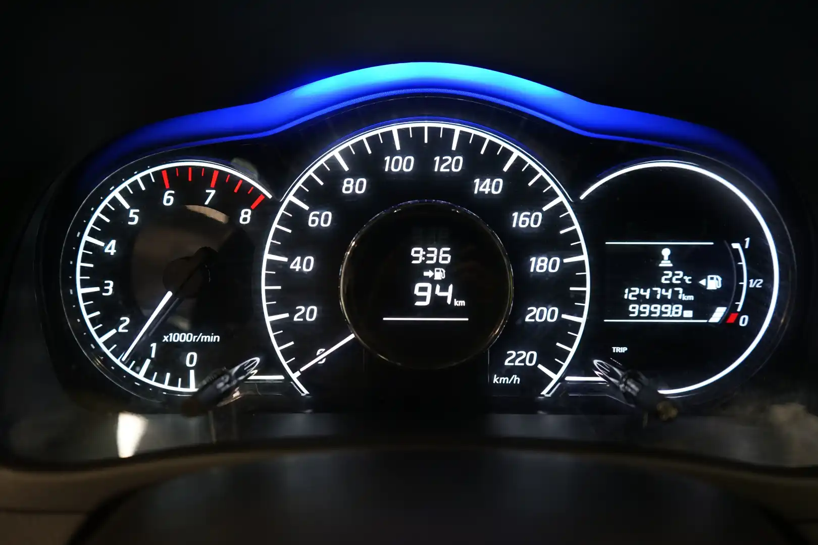 car-image