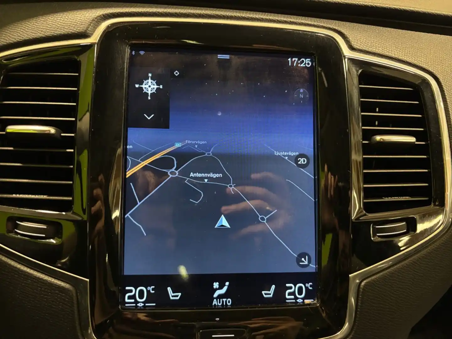car-image