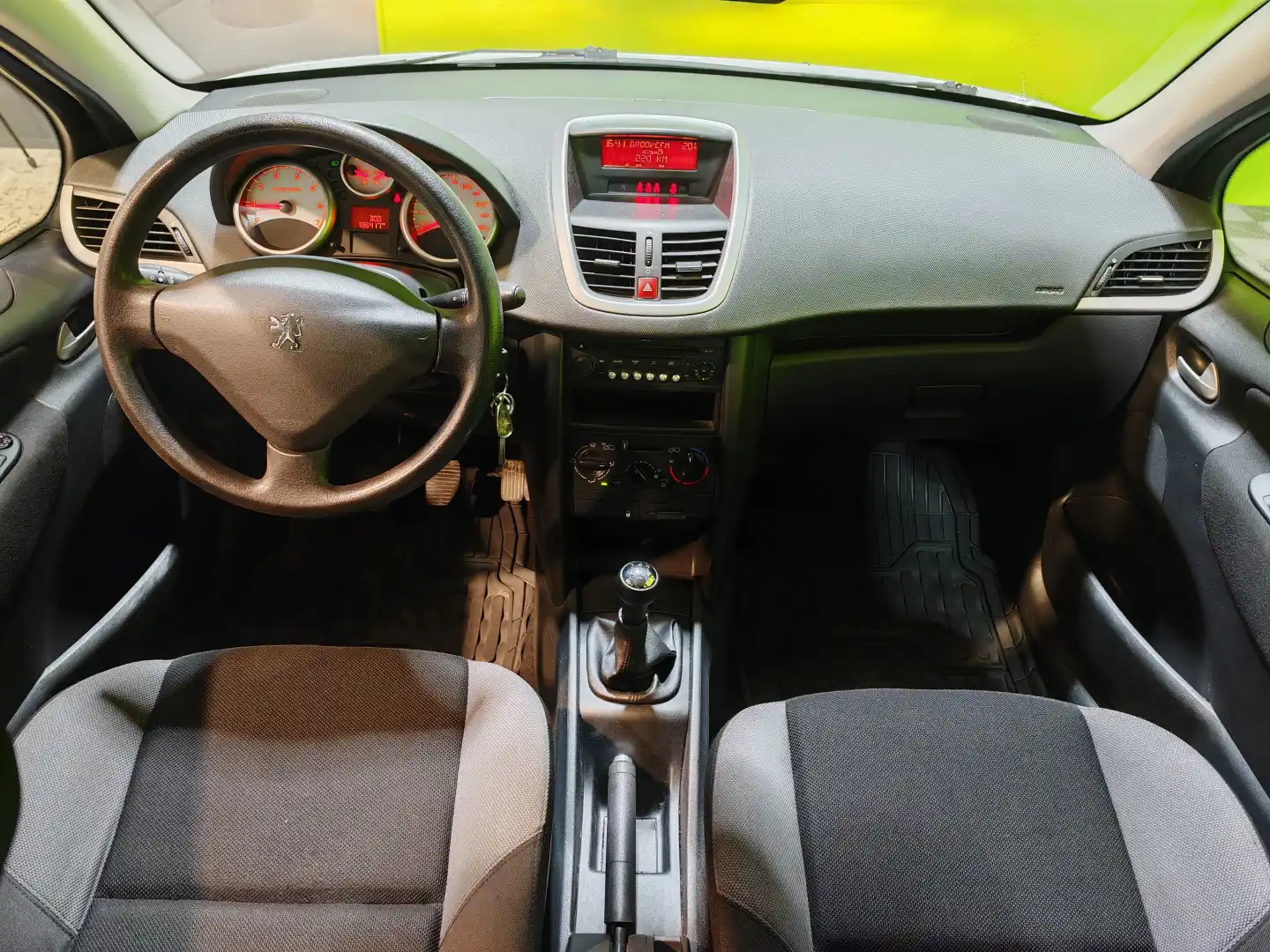 car-image