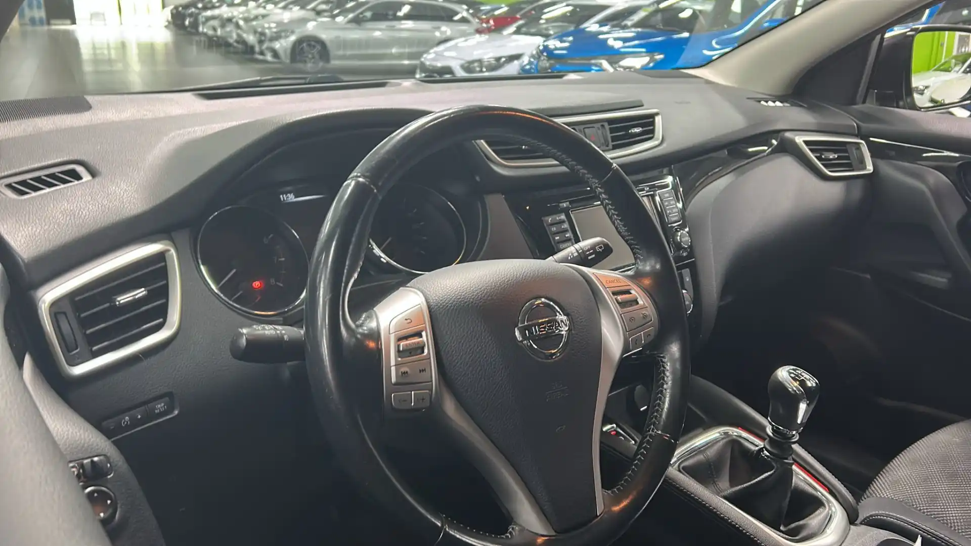 car-image
