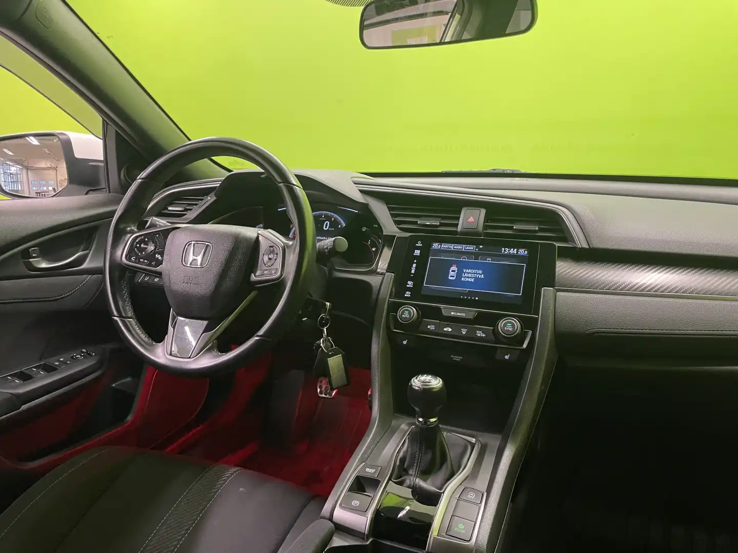 car-image