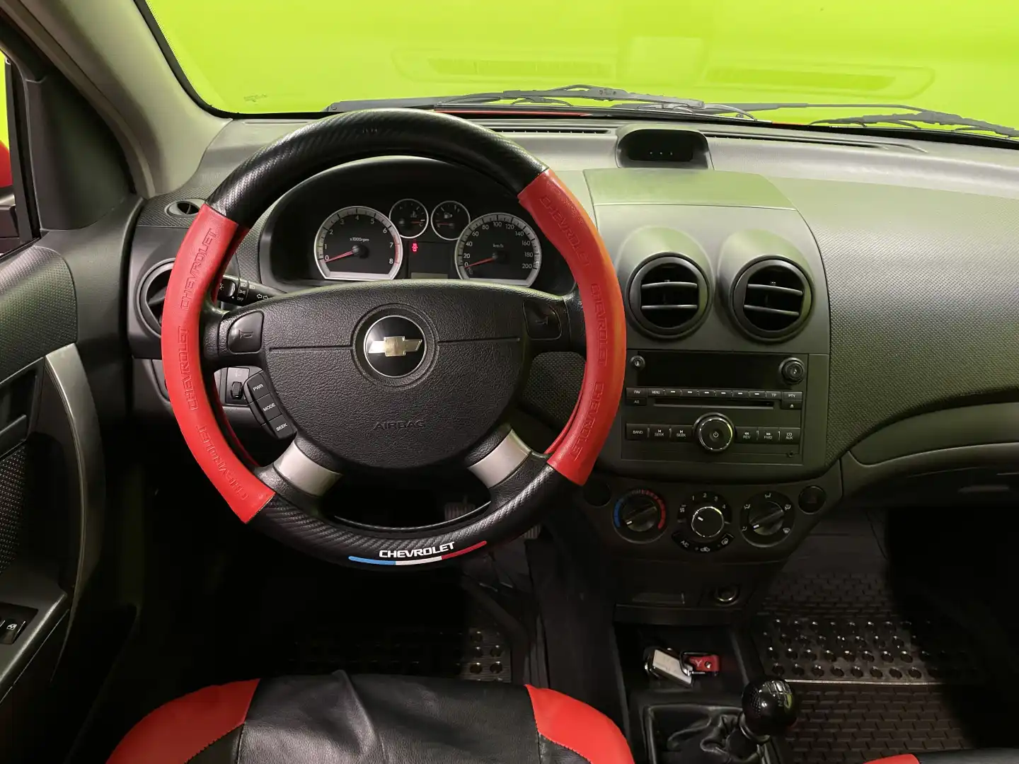 car-image