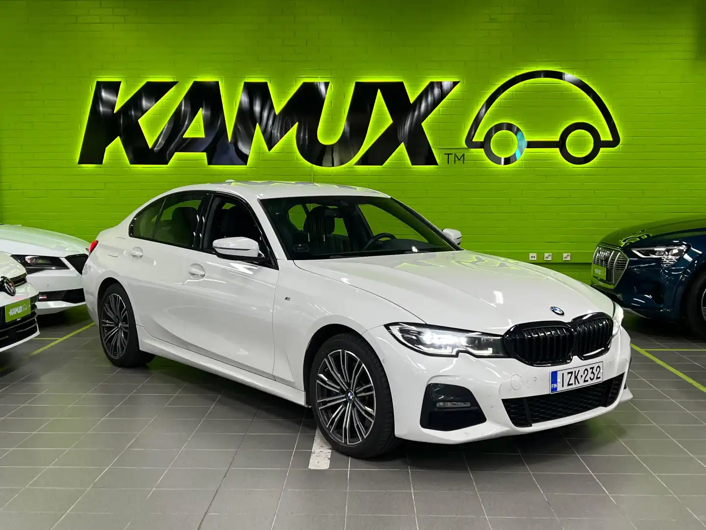 car-image