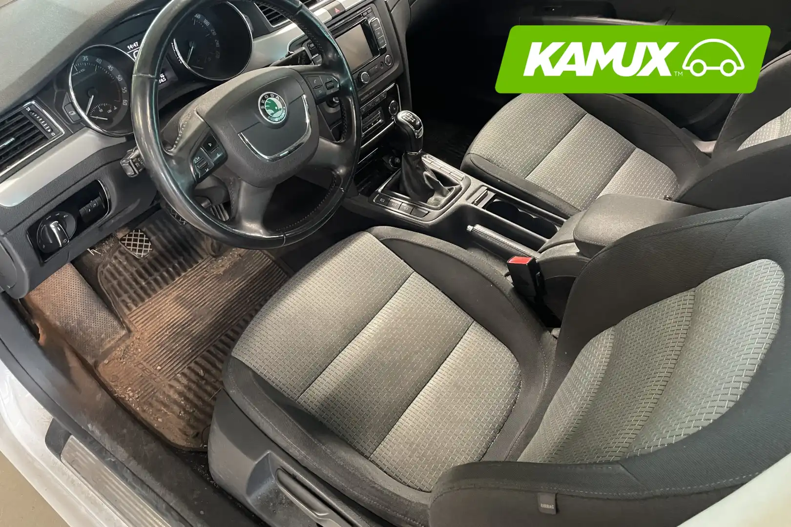 car-image