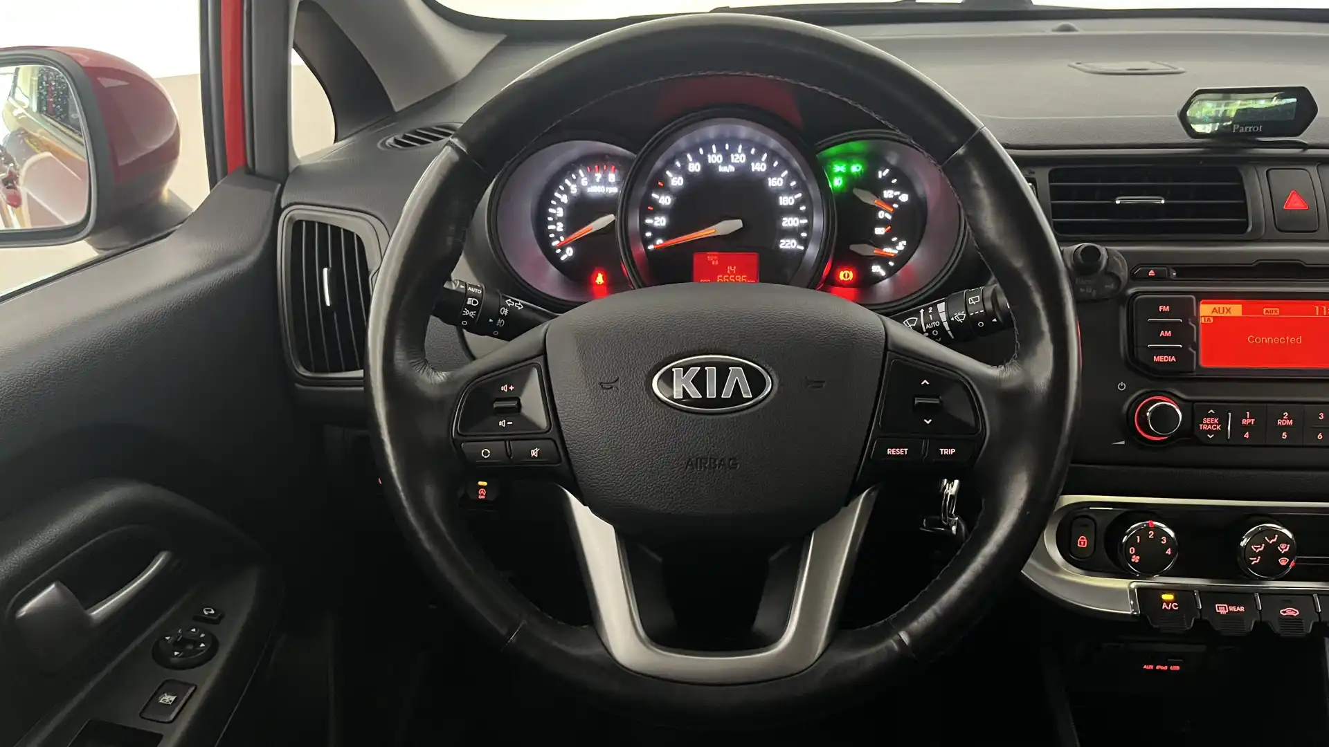 car-image