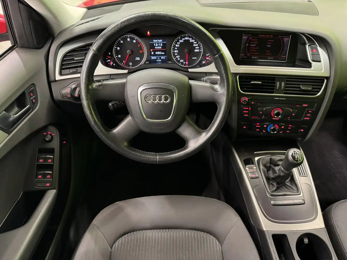 car-image