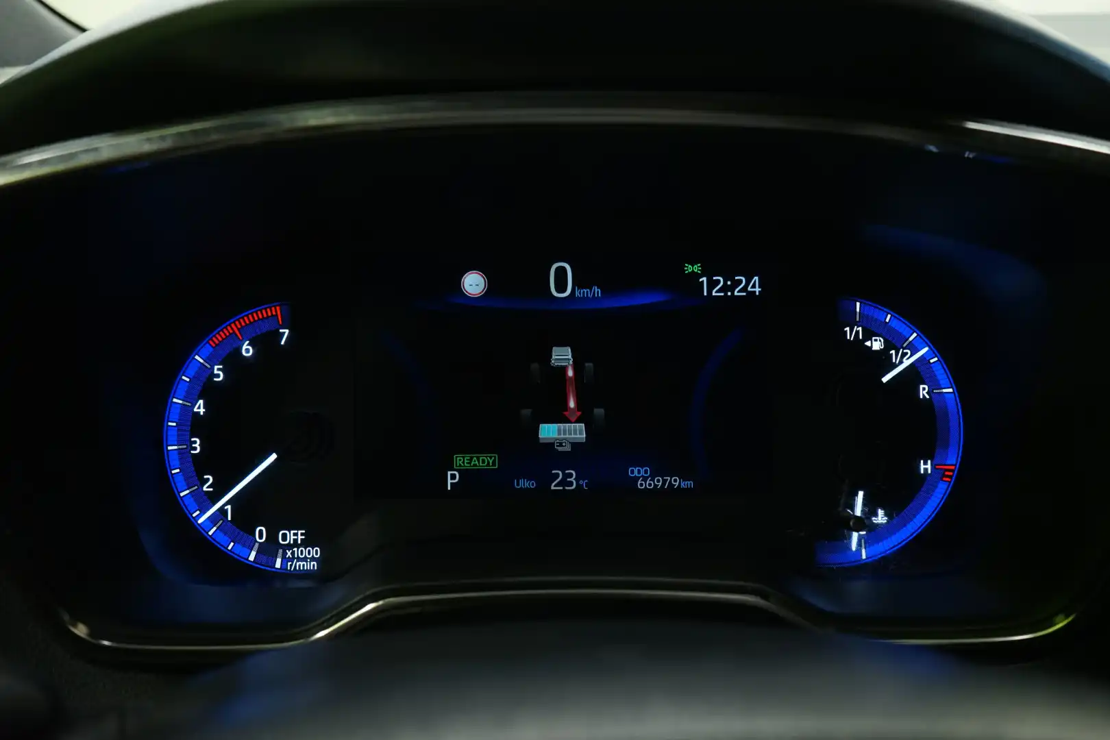 car-image