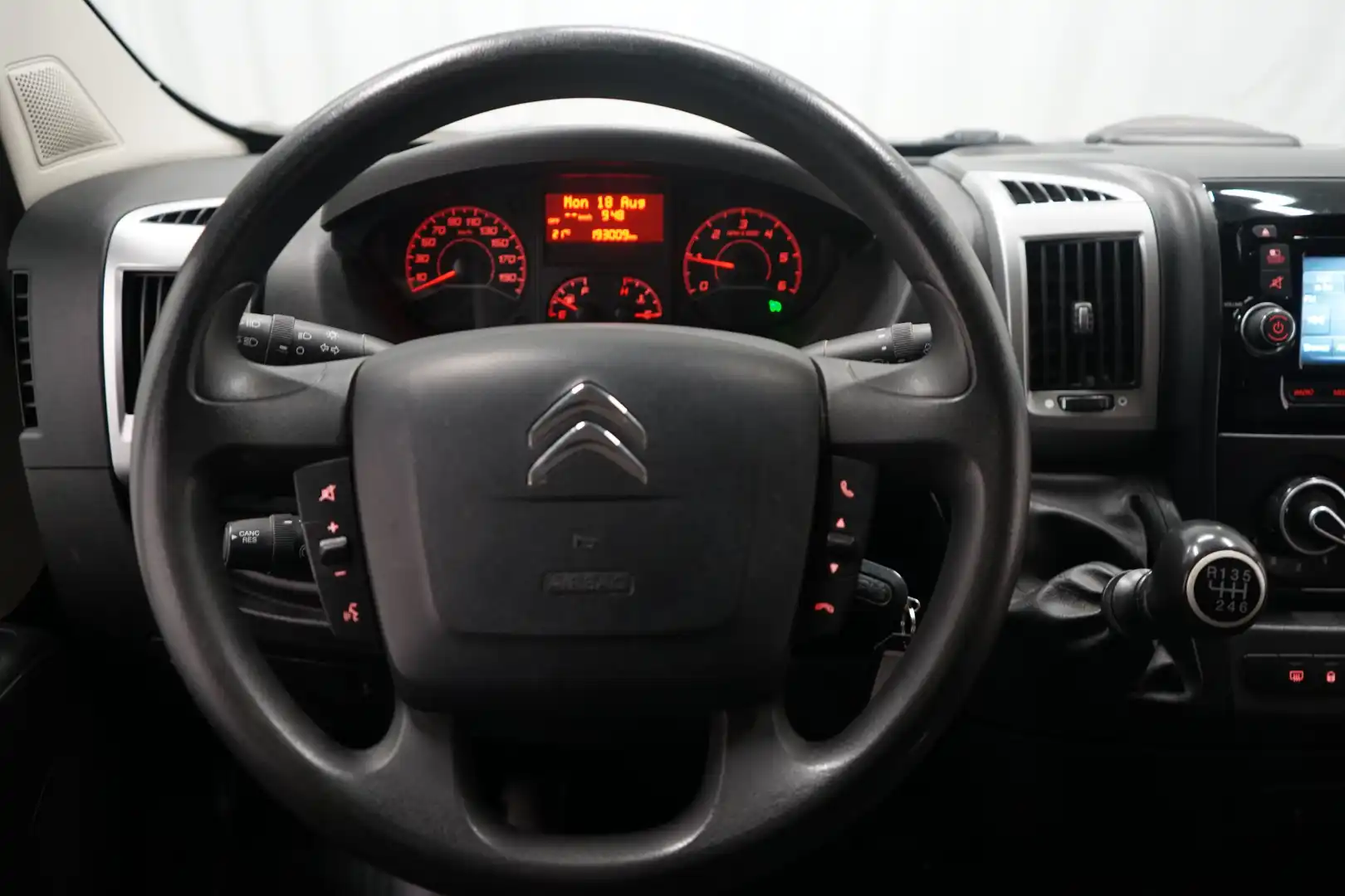 car-image
