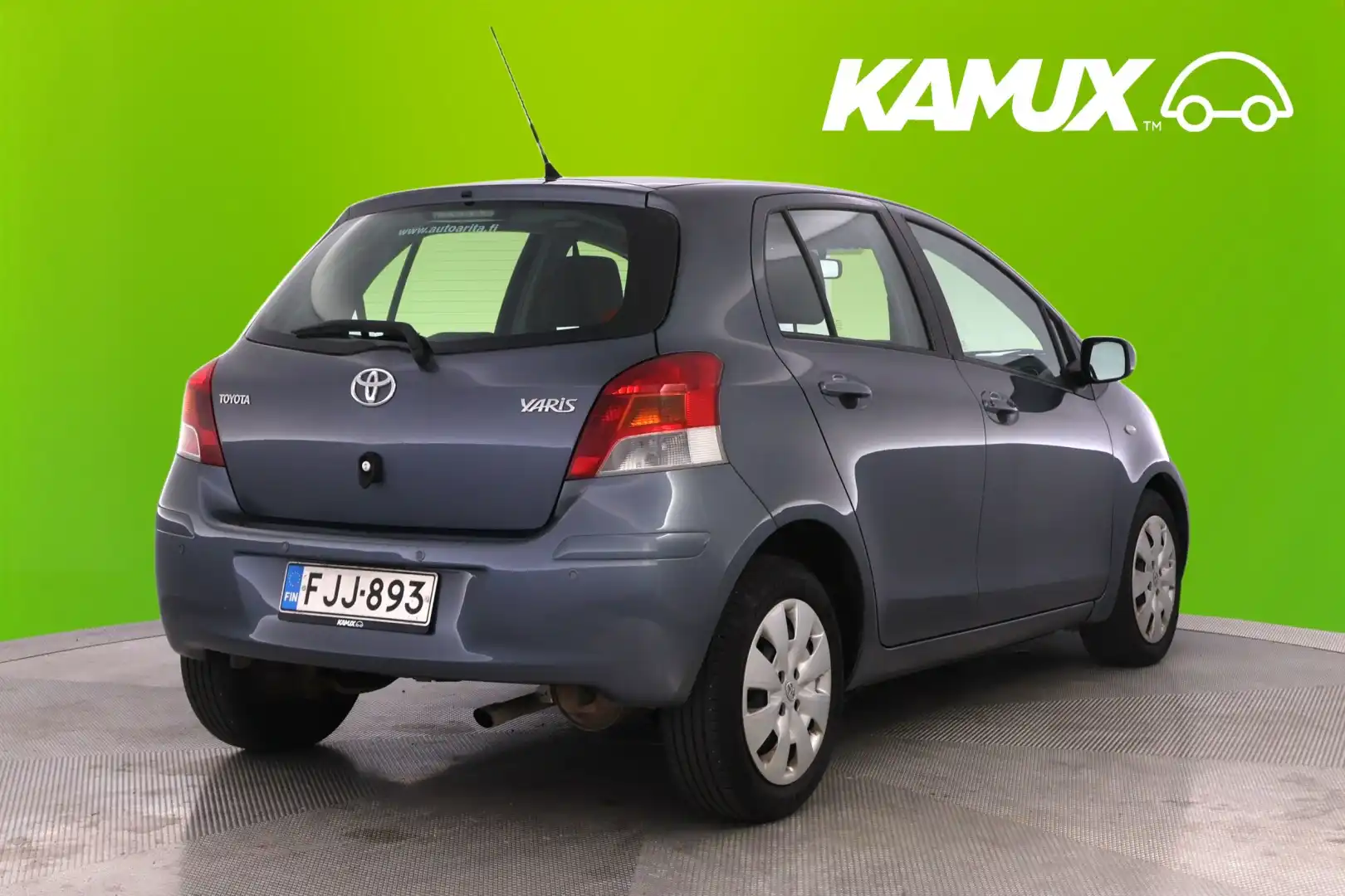 car-image