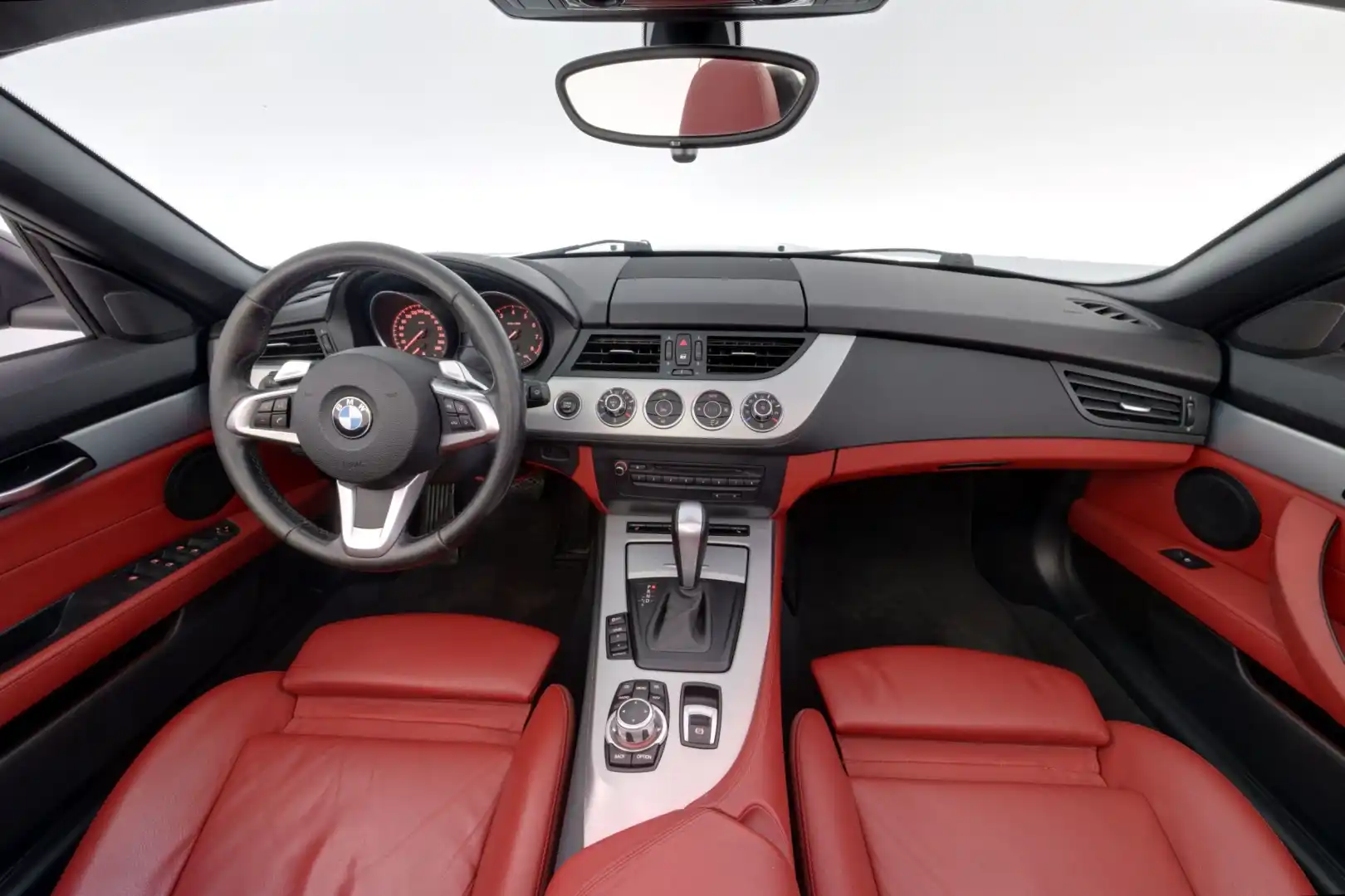 car-image