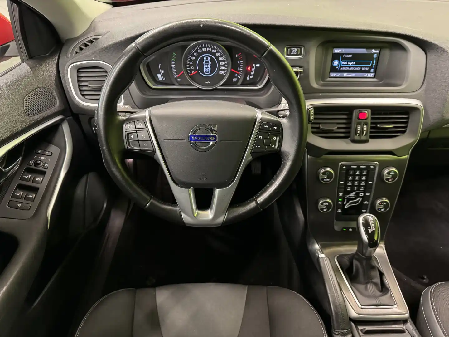car-image