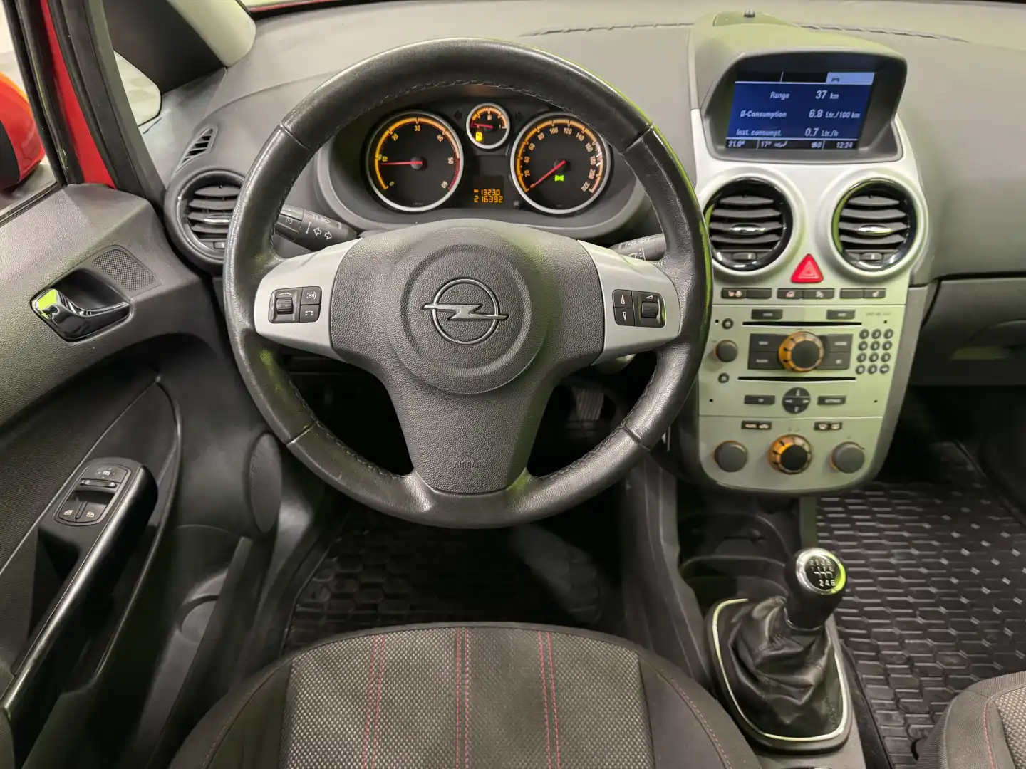 car-image