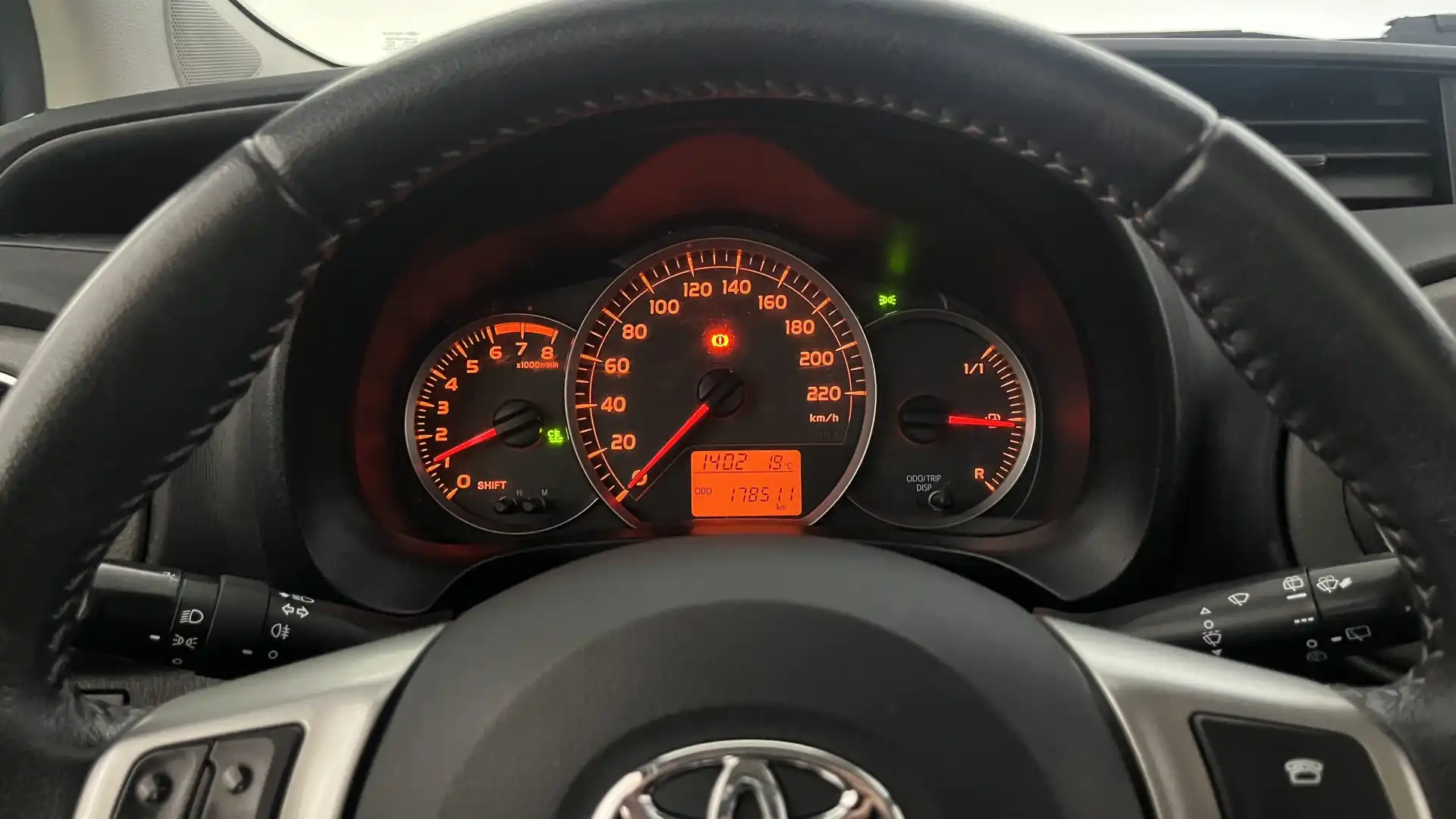 car-image