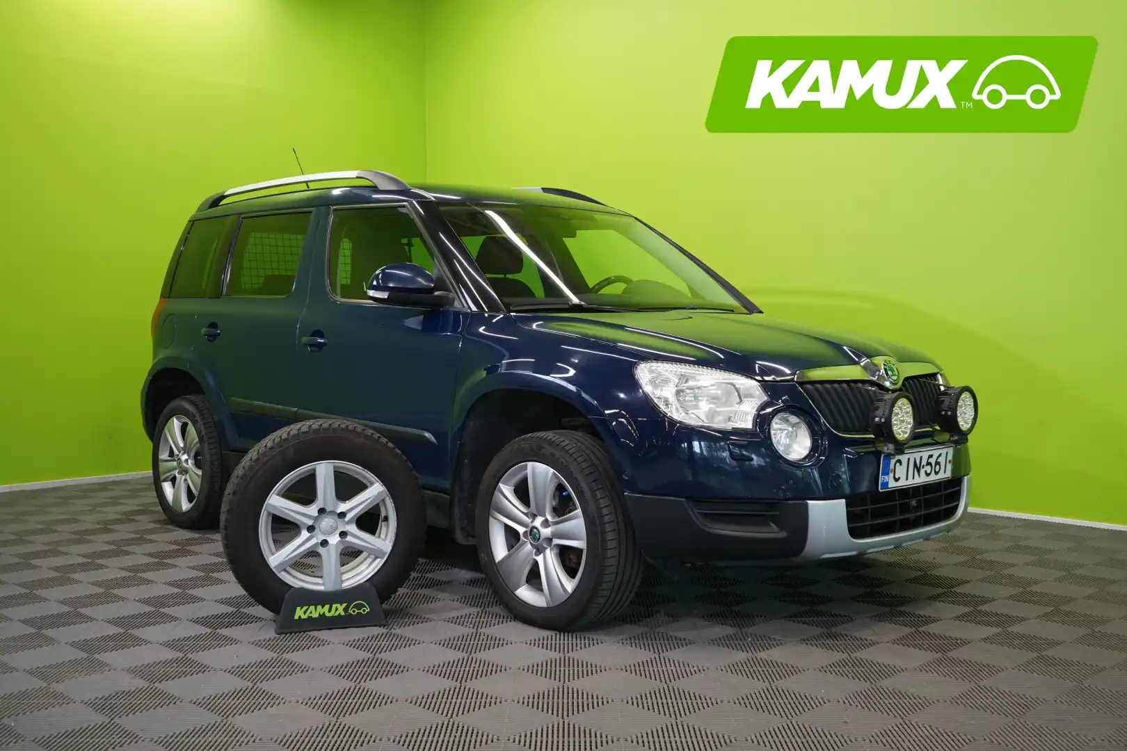 car-image