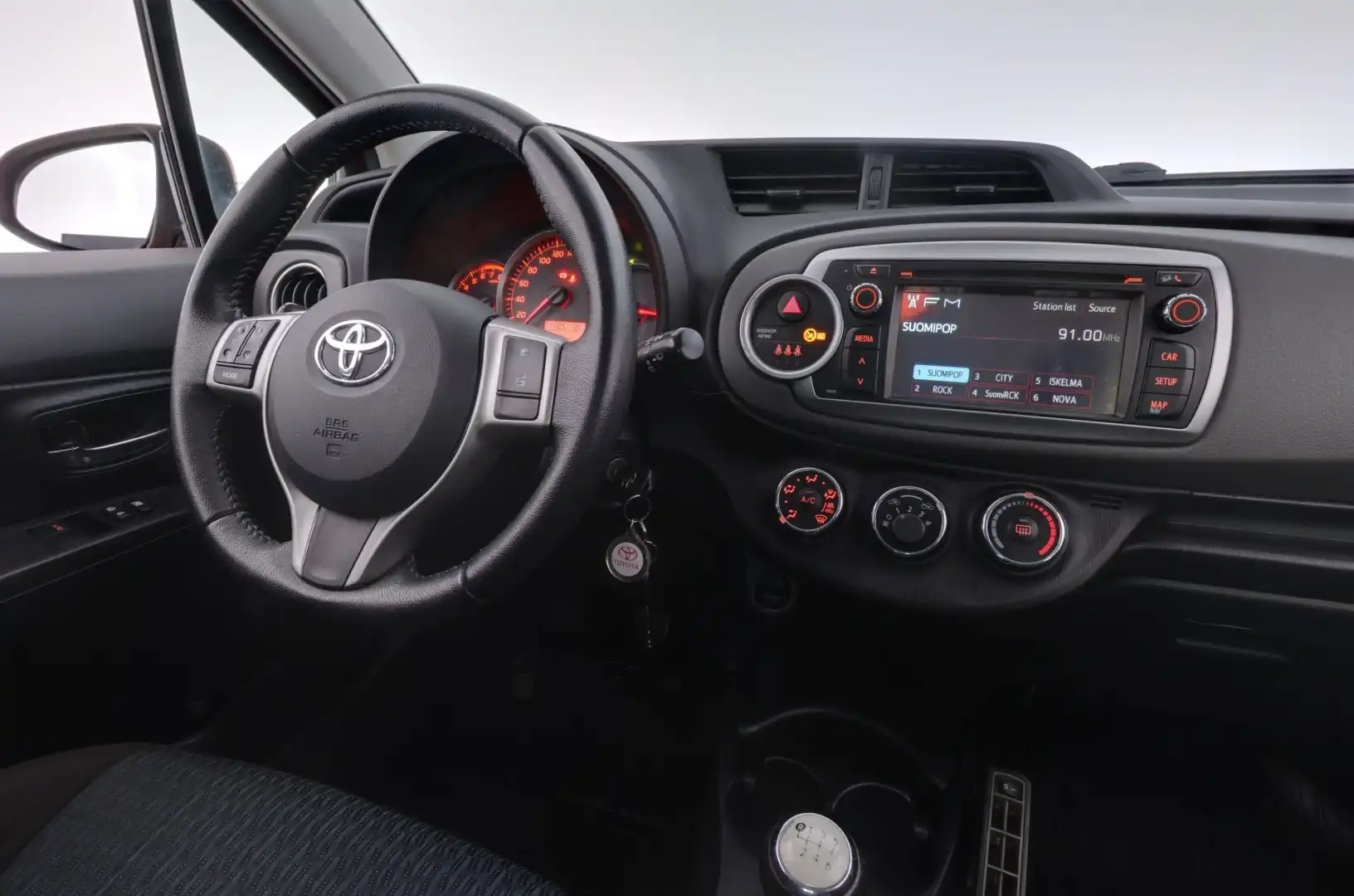 car-image