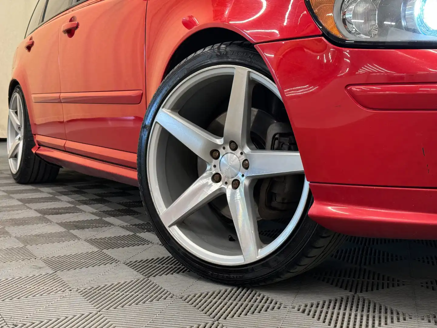 car-image