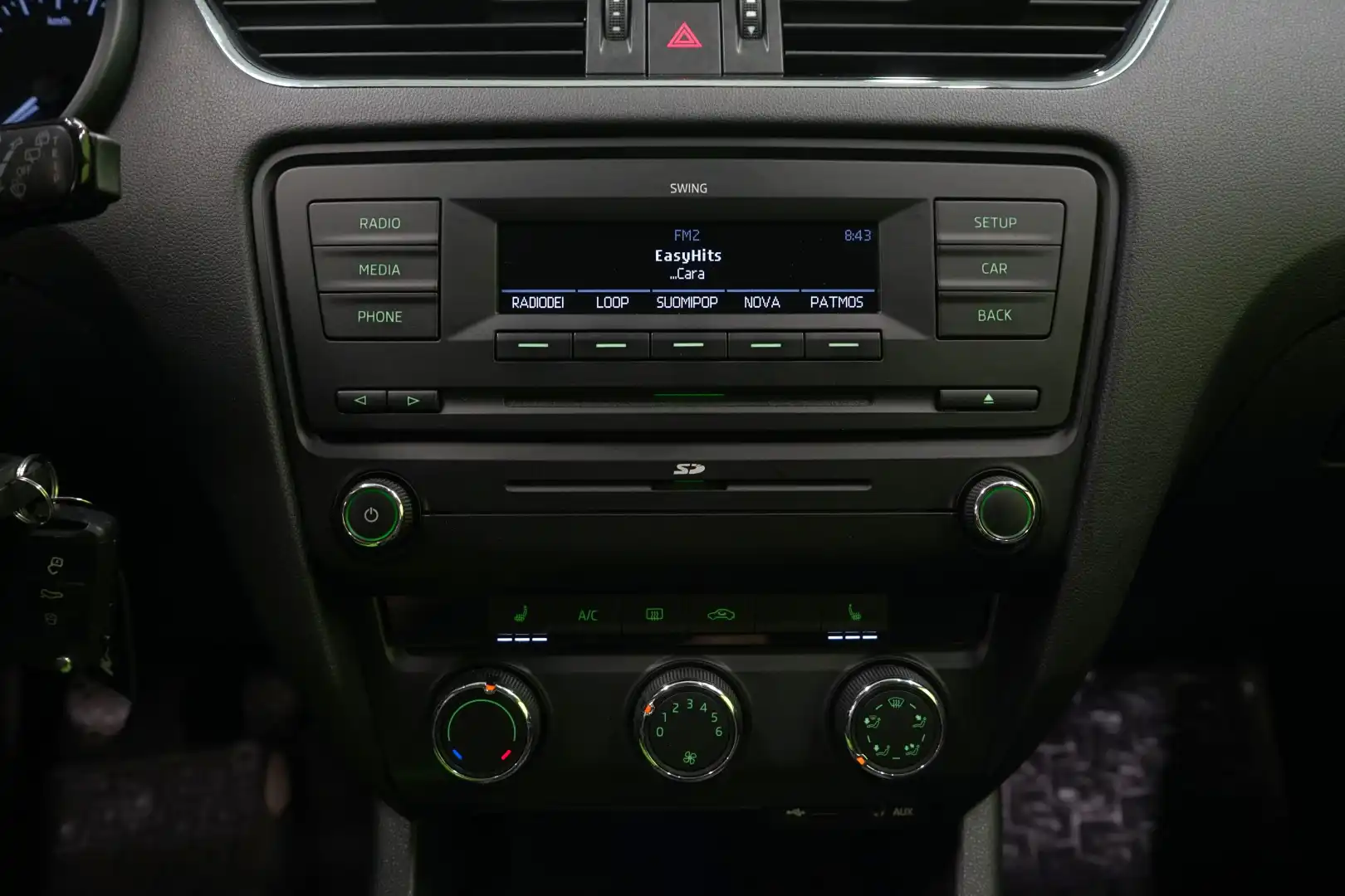 car-image