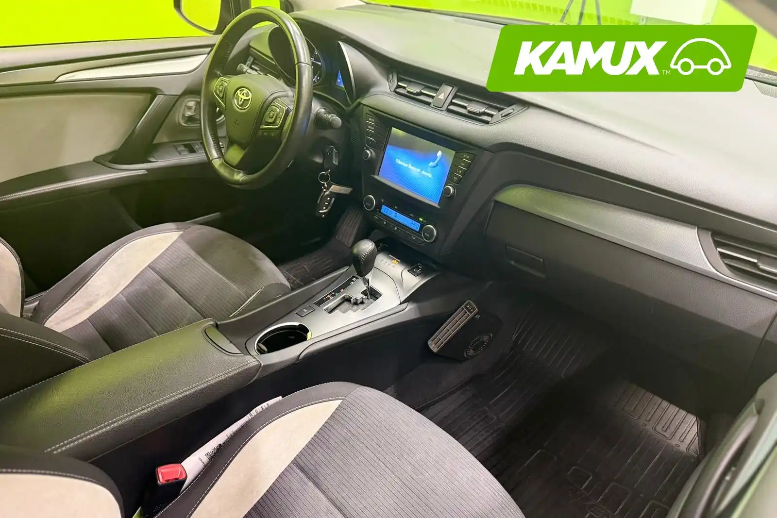 car-image