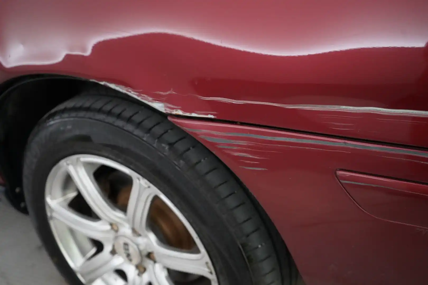 car-image