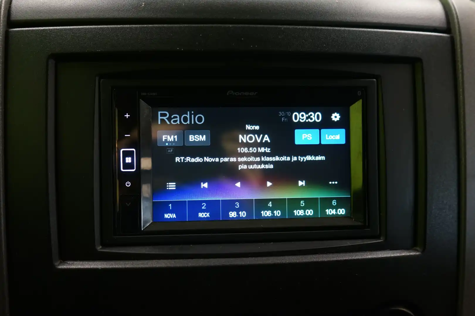 car-image