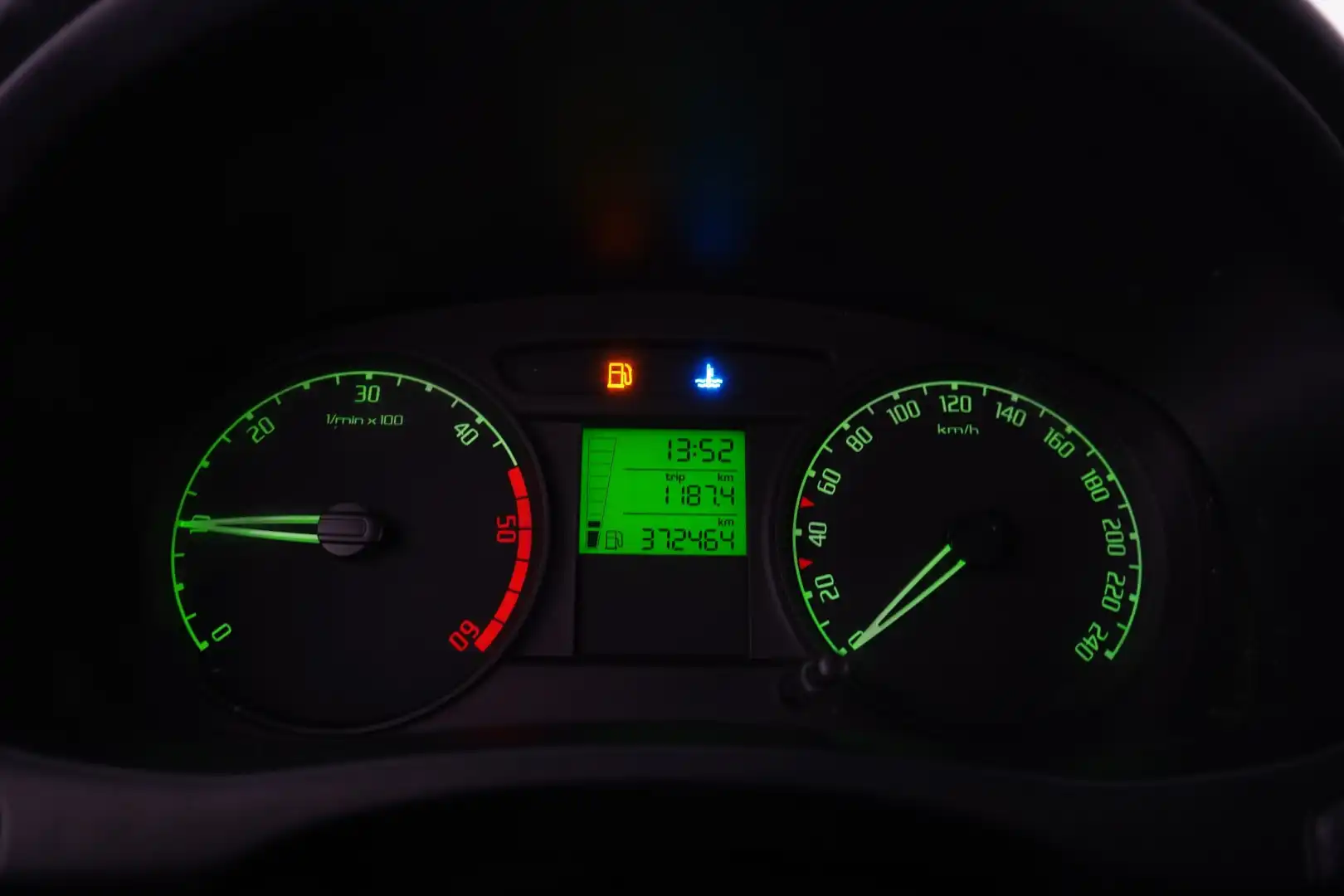 car-image