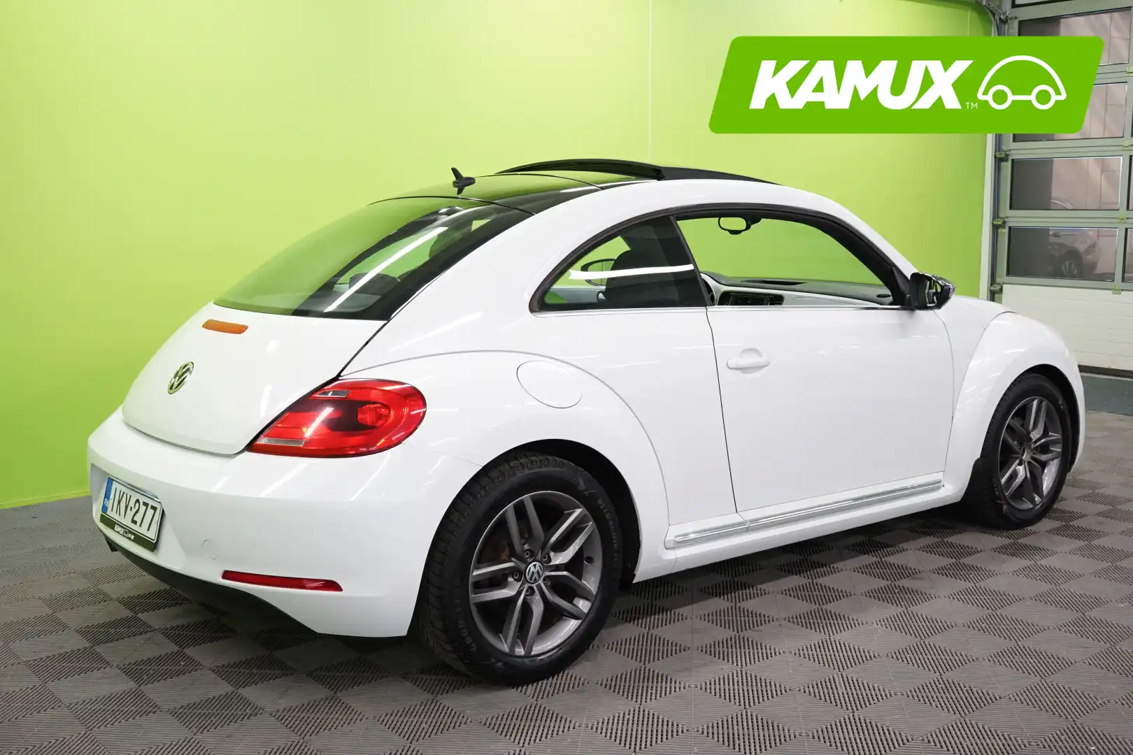 car-image