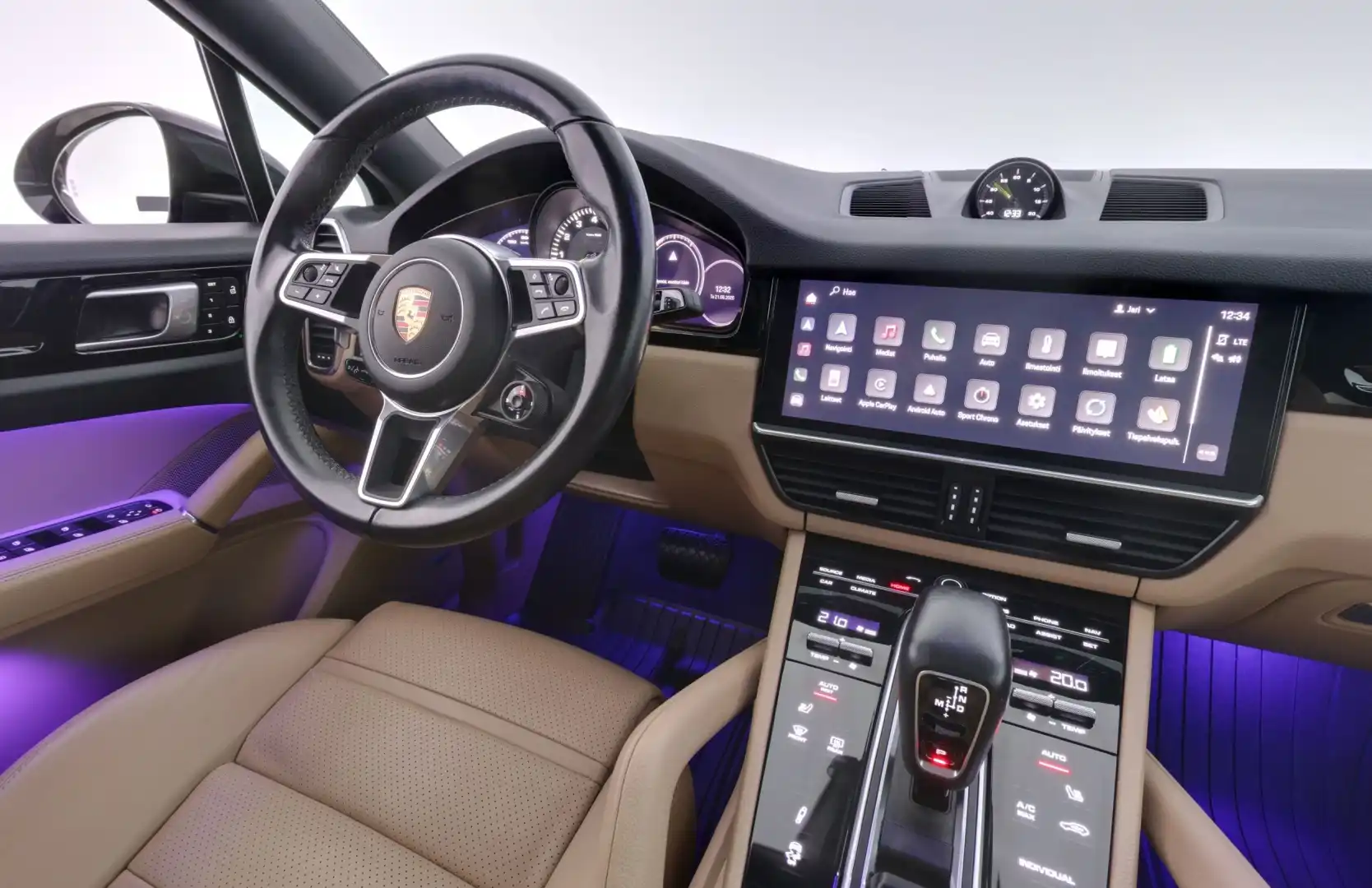 car-image