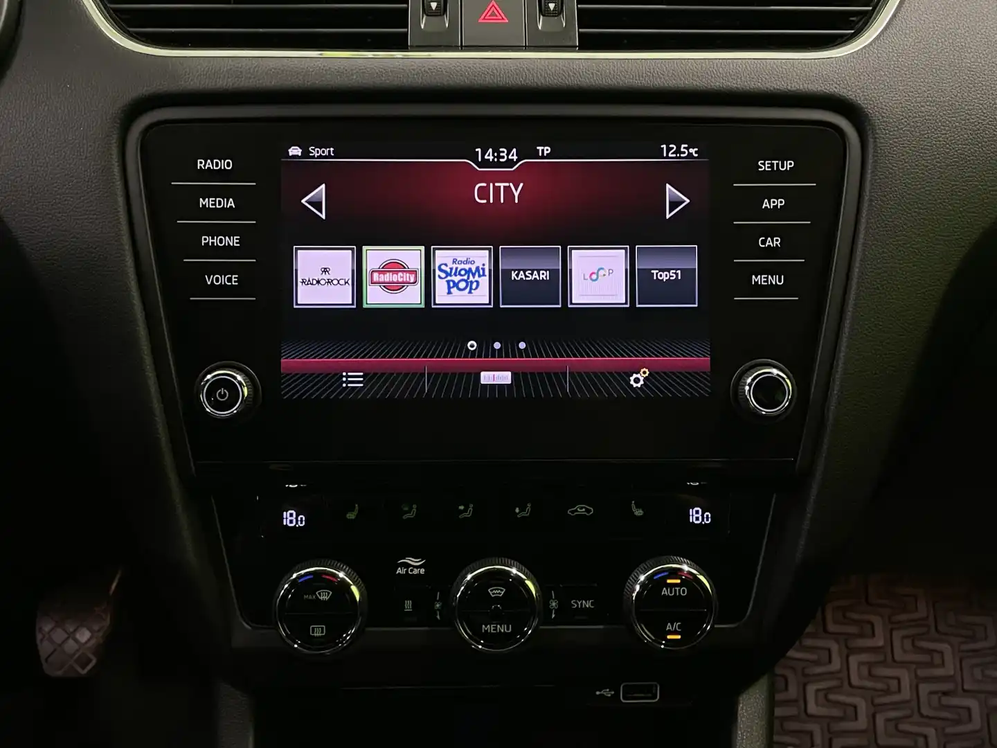 car-image