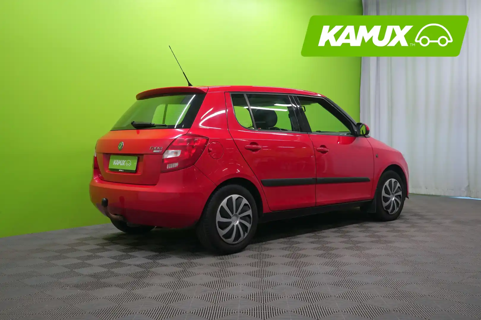 car-image