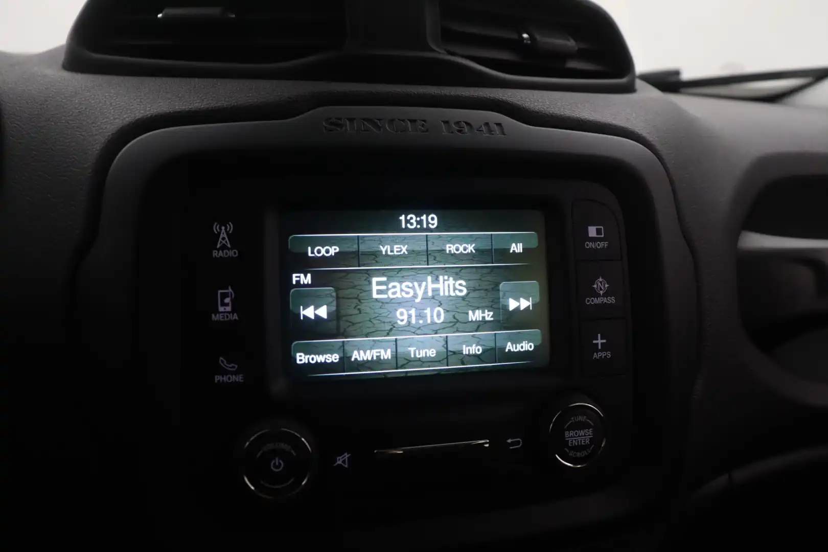 car-image