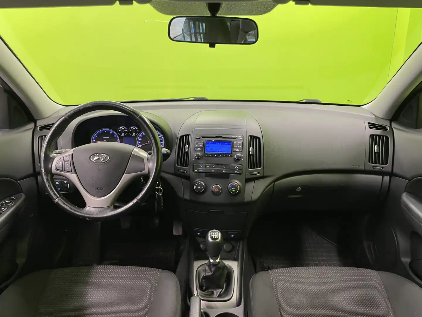 car-image