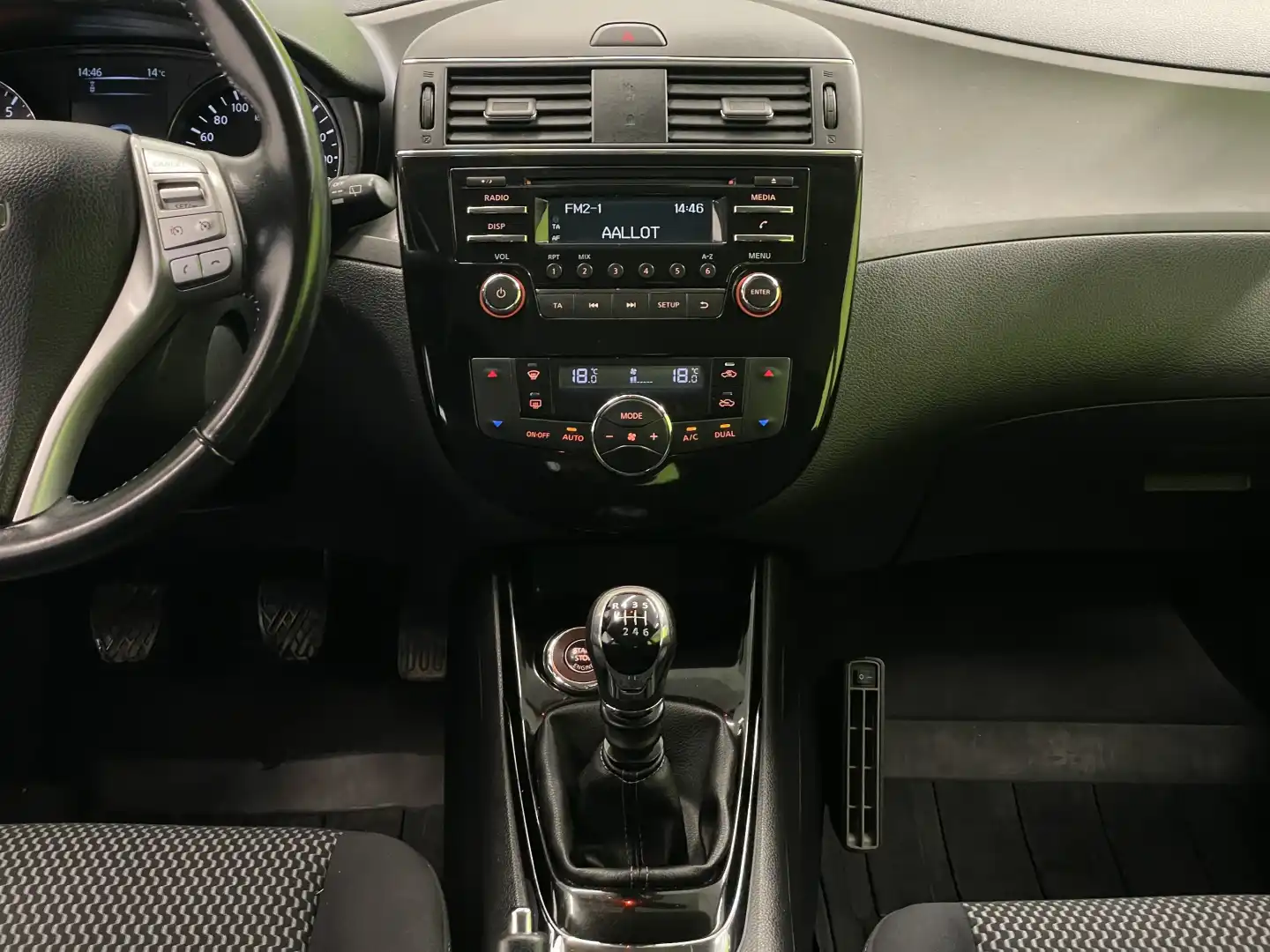 car-image