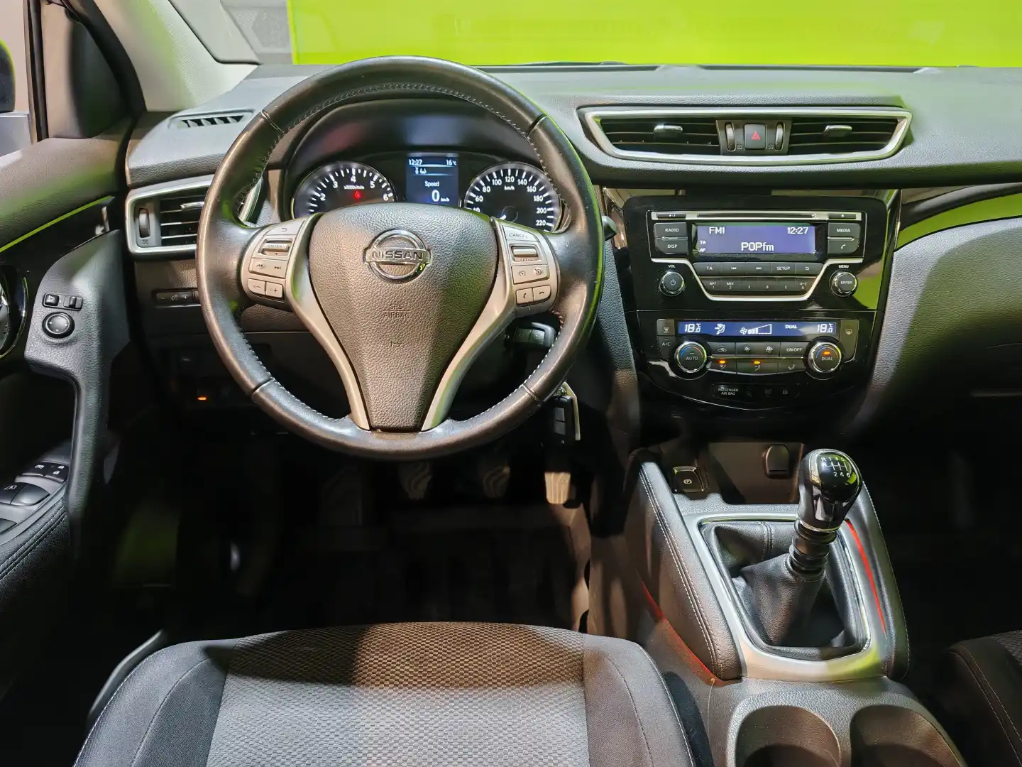 car-image