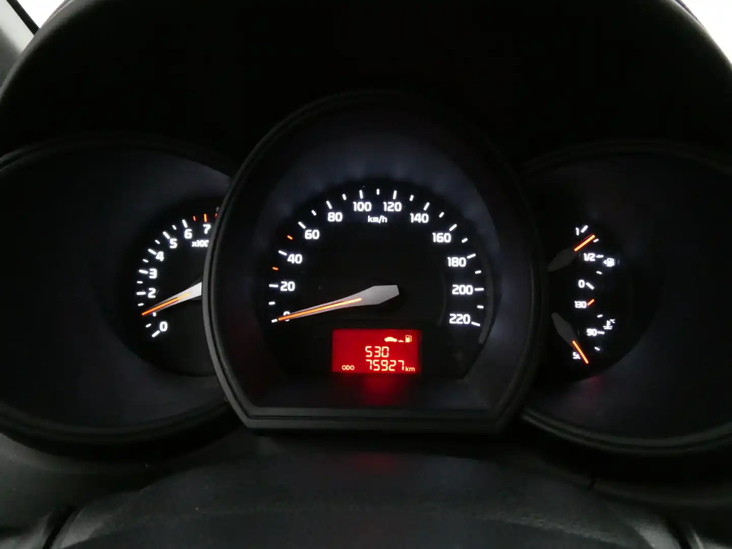 car-image