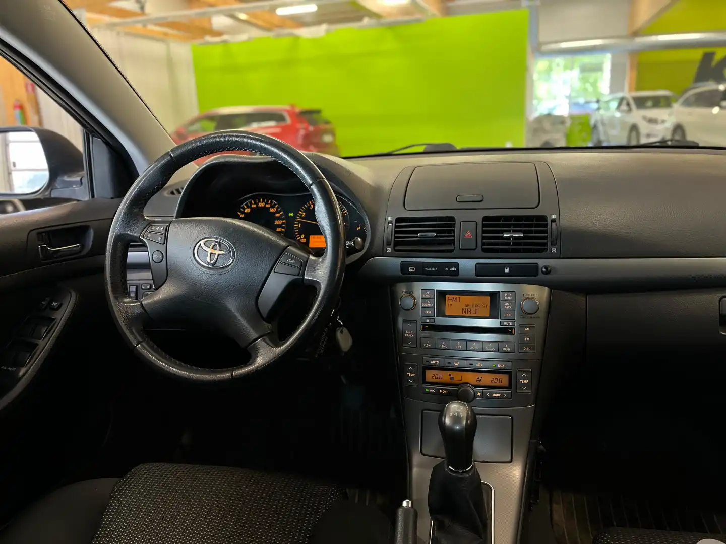 car-image