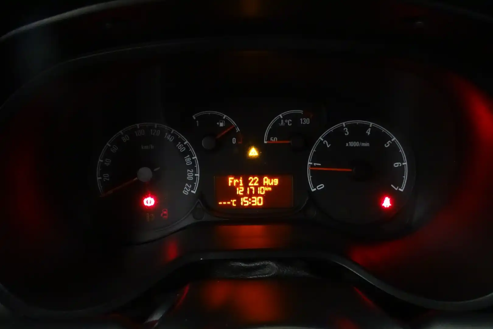 car-image