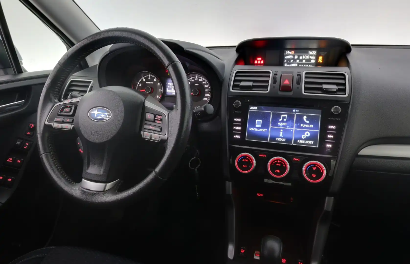 car-image