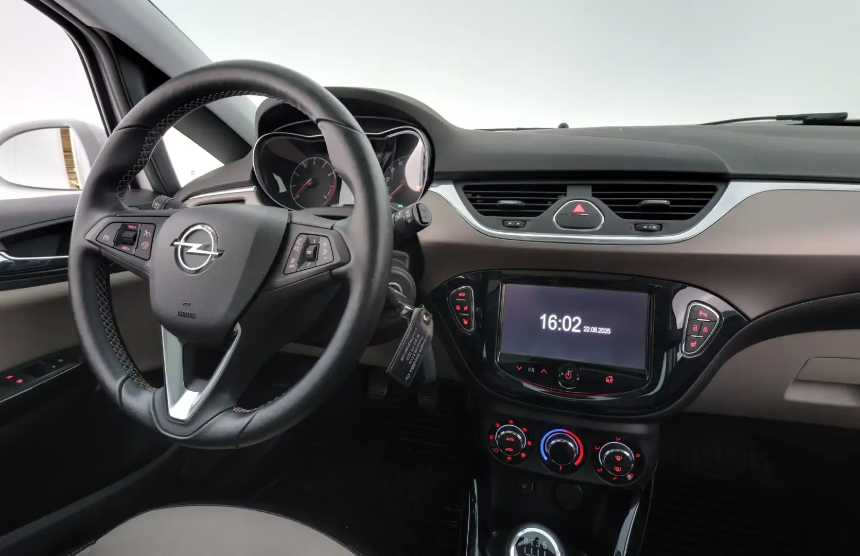 car-image