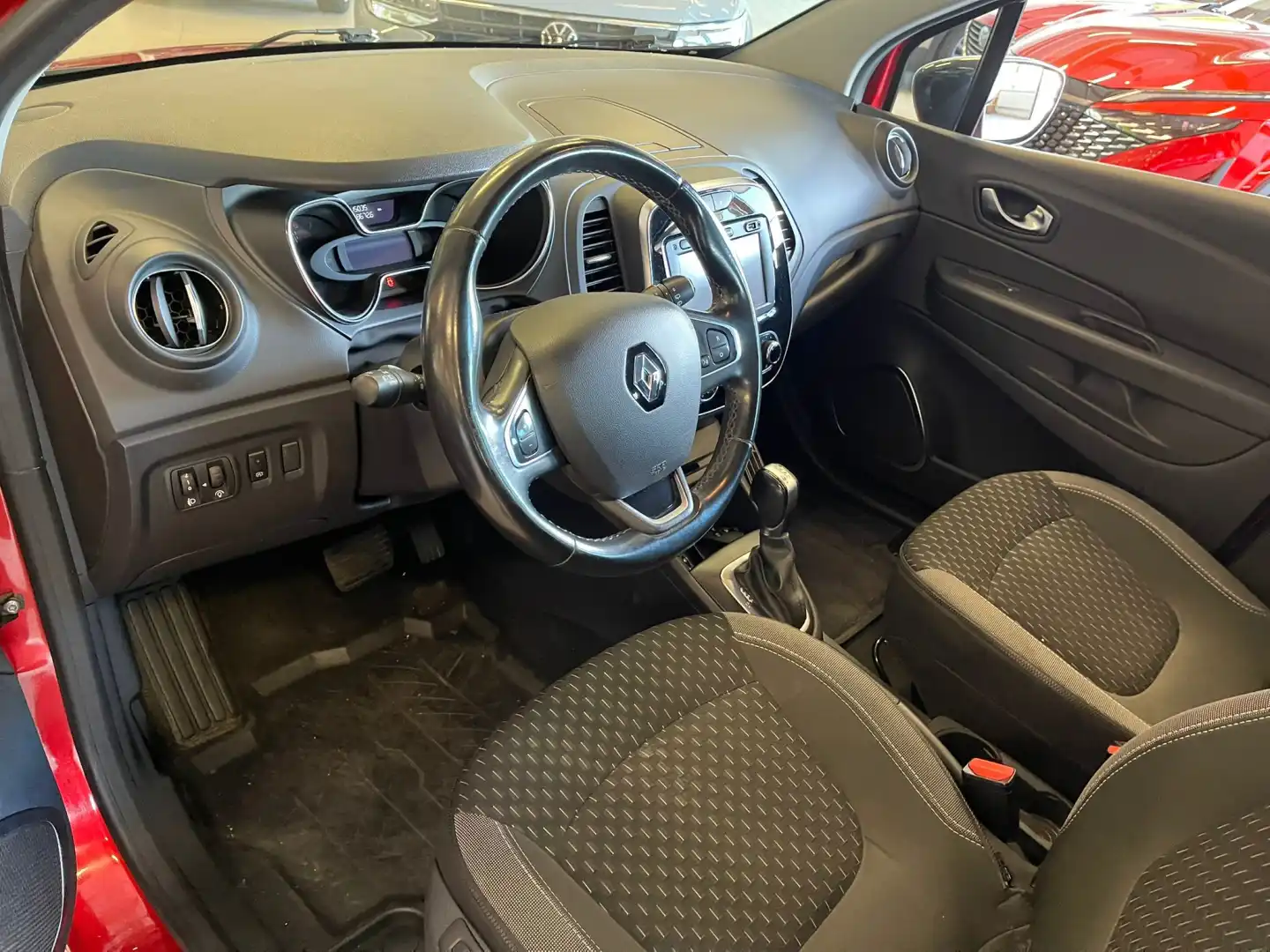car-image