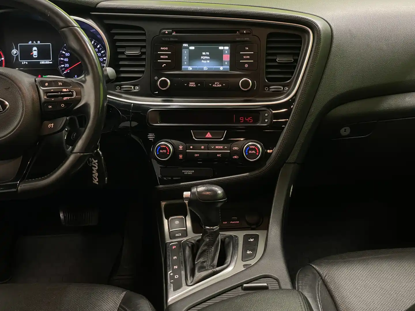 car-image