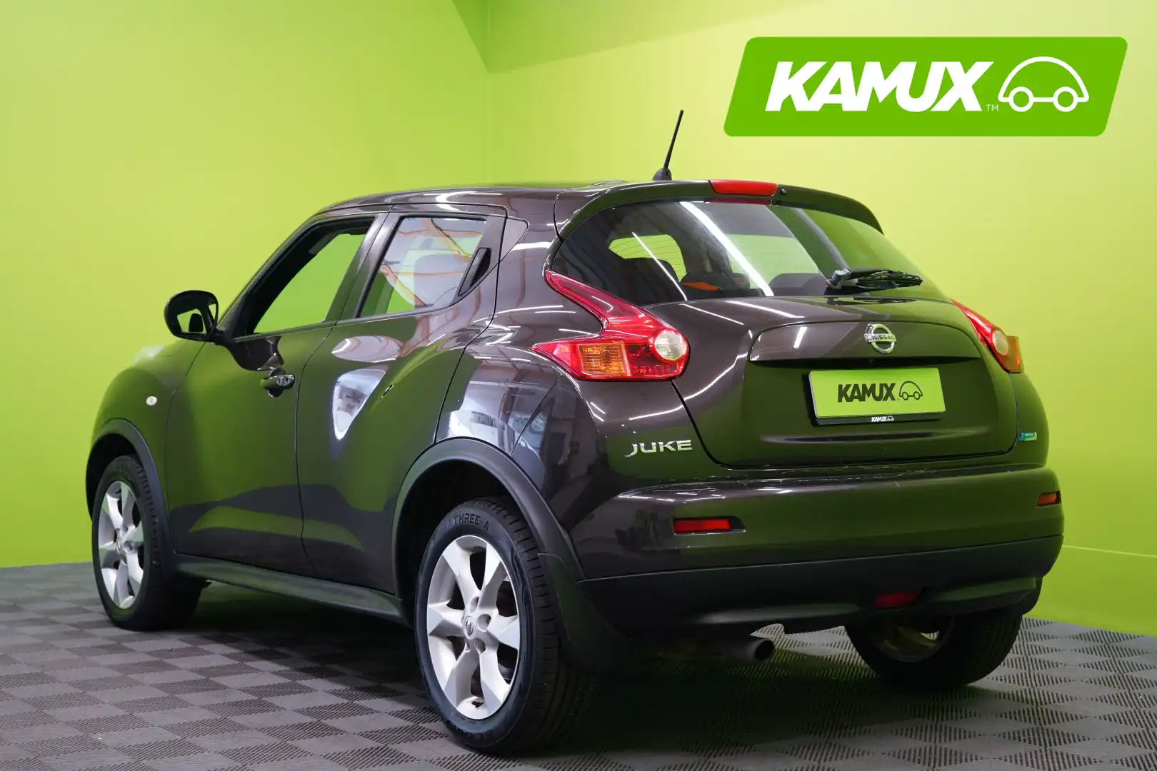 car-image