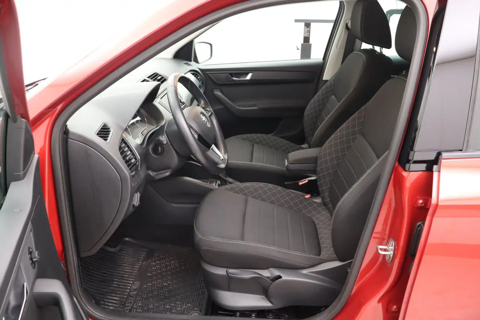 car-image
