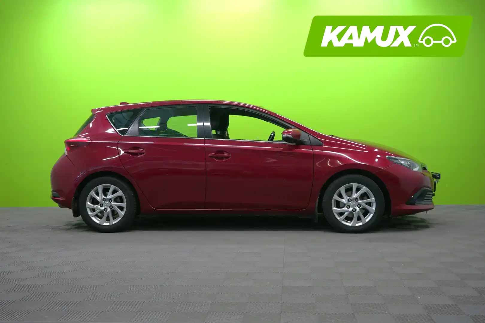 car-image