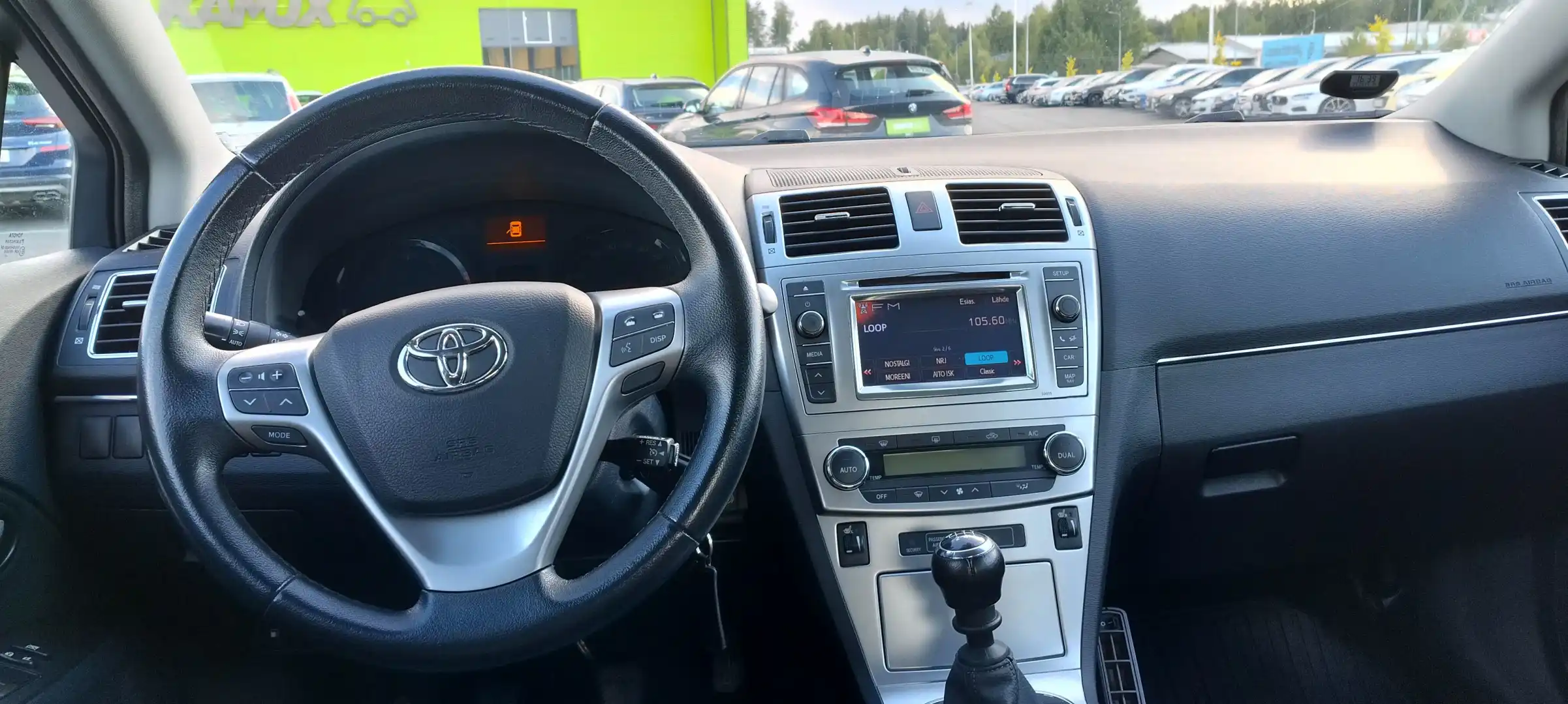 car-image