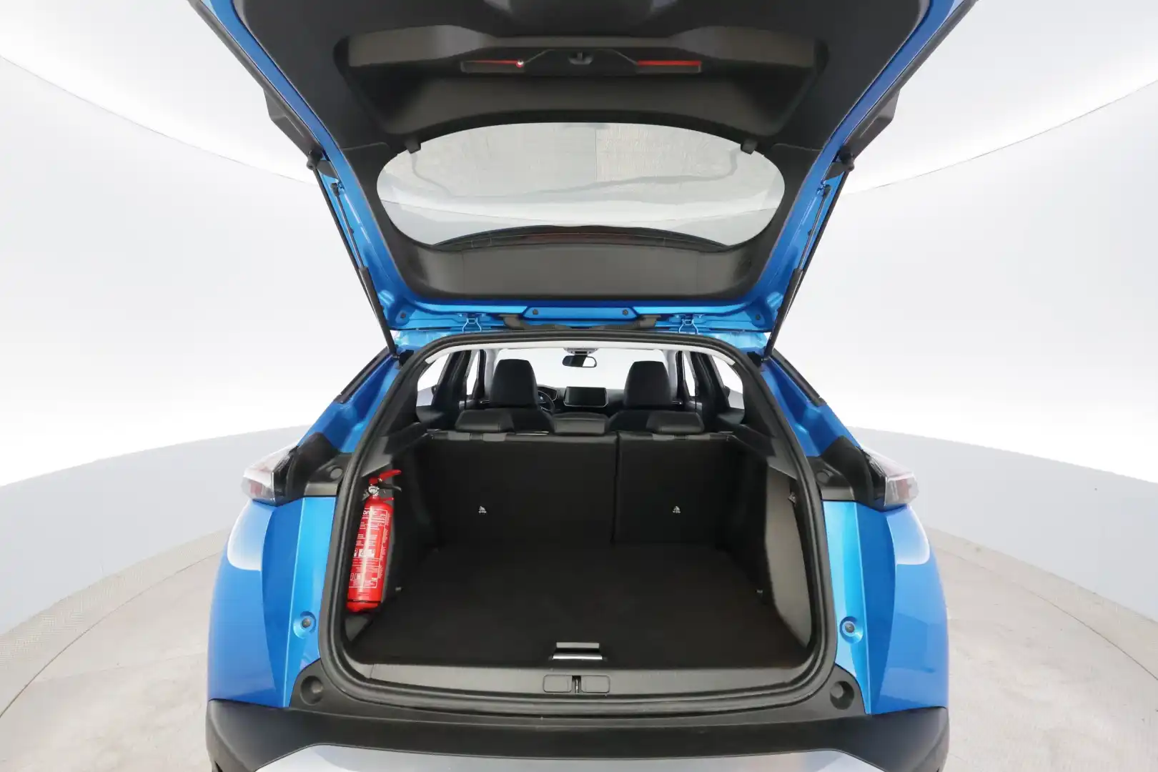car-image